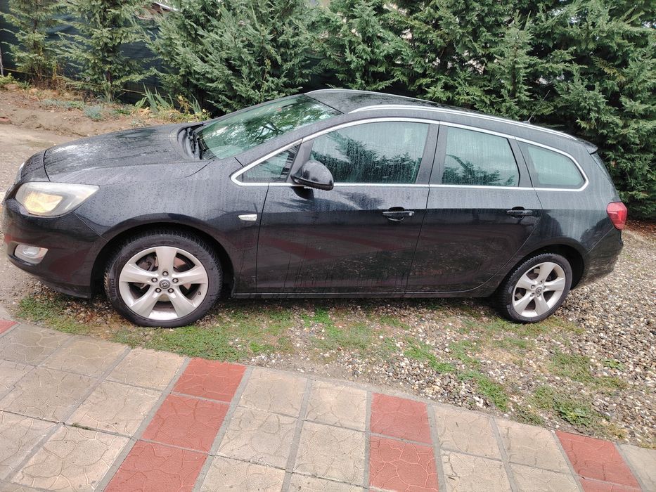 Opel Astra J Sports Tourer Automata