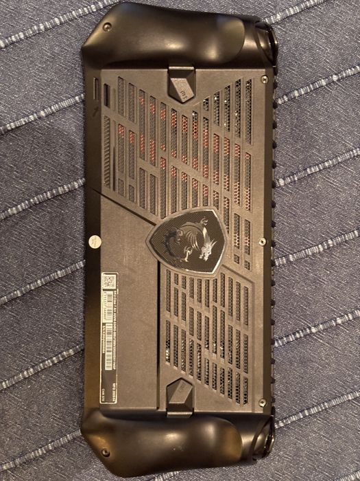 MSI Claw 7 AI+ 32gb ram 512ssd