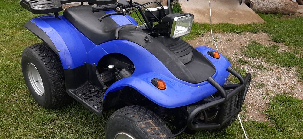 Vând atv e- ton 150cc