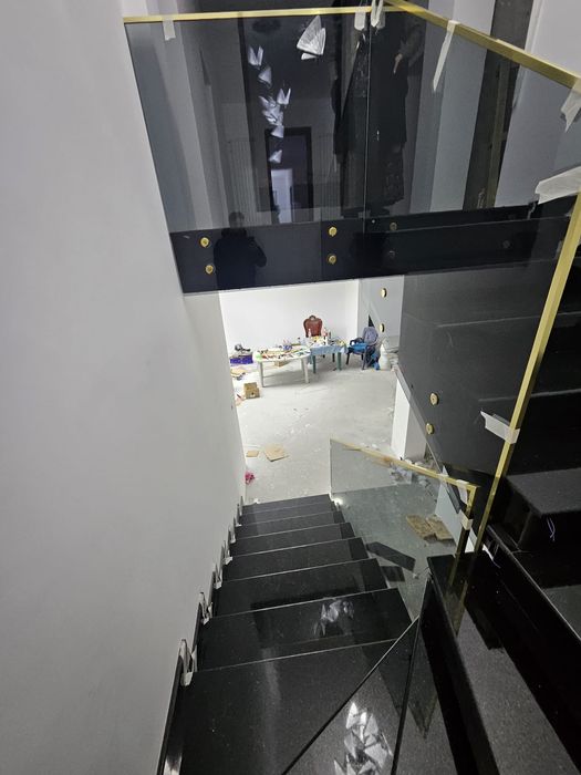 Balustrada sticla interioară și exterioară