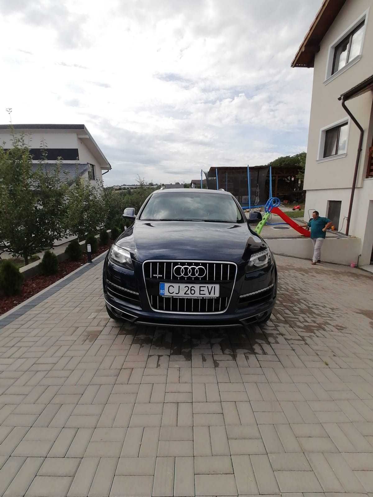 Vand Audi Q7 TDI Quattro, An 2013, 245,000 km. Pret negociabil.