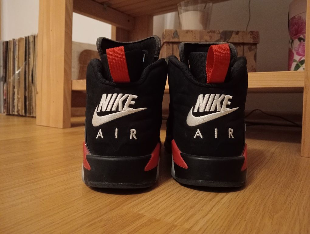 Jordan Sneakers High MVP