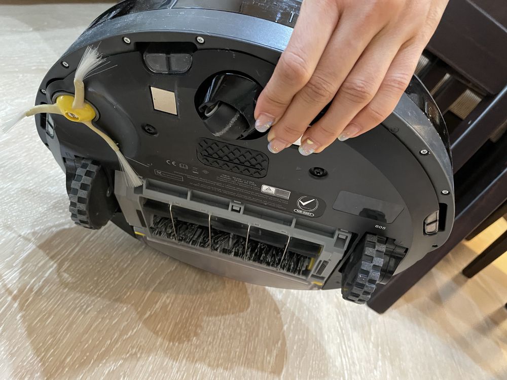 Робот - прахосмукачка, Robot Roomba 605