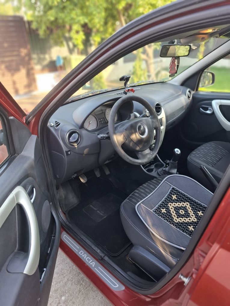 Dacia Logan fab 2011 gpl