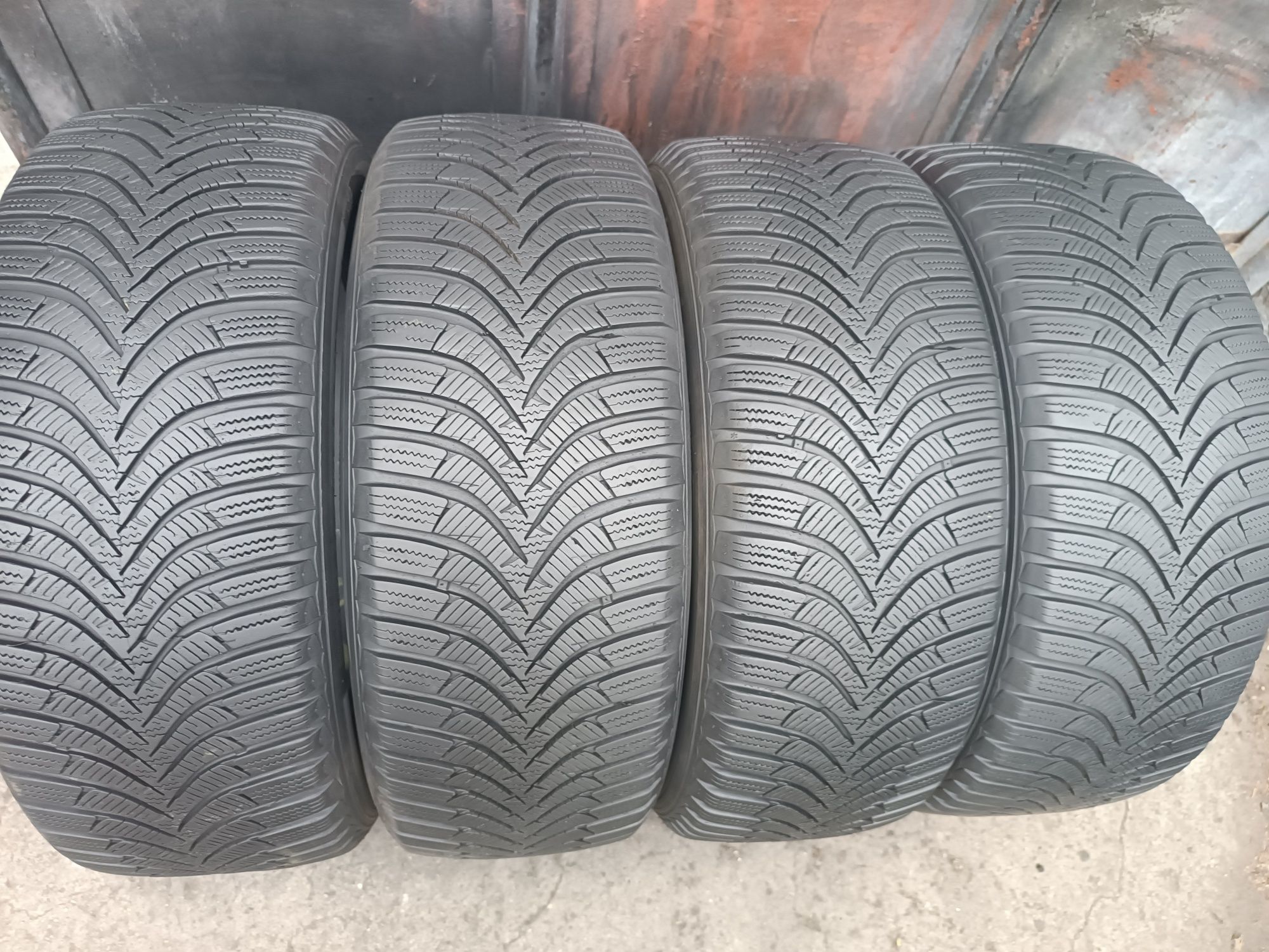 205/55/16 Hankook