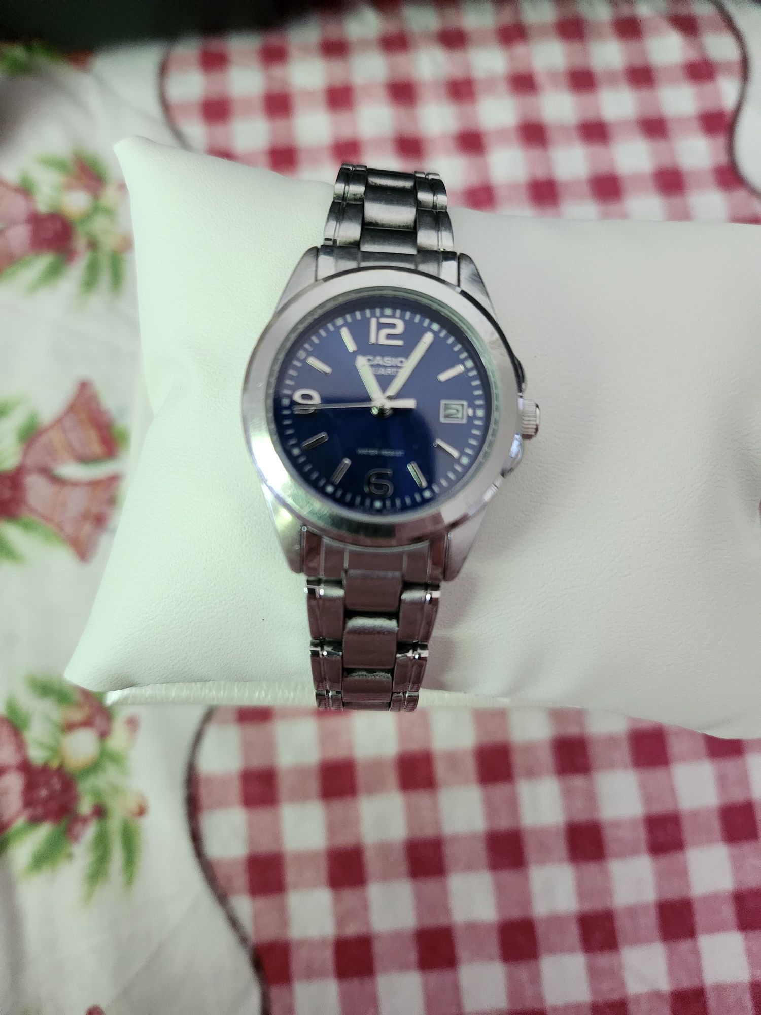 Ceas dama Casio.