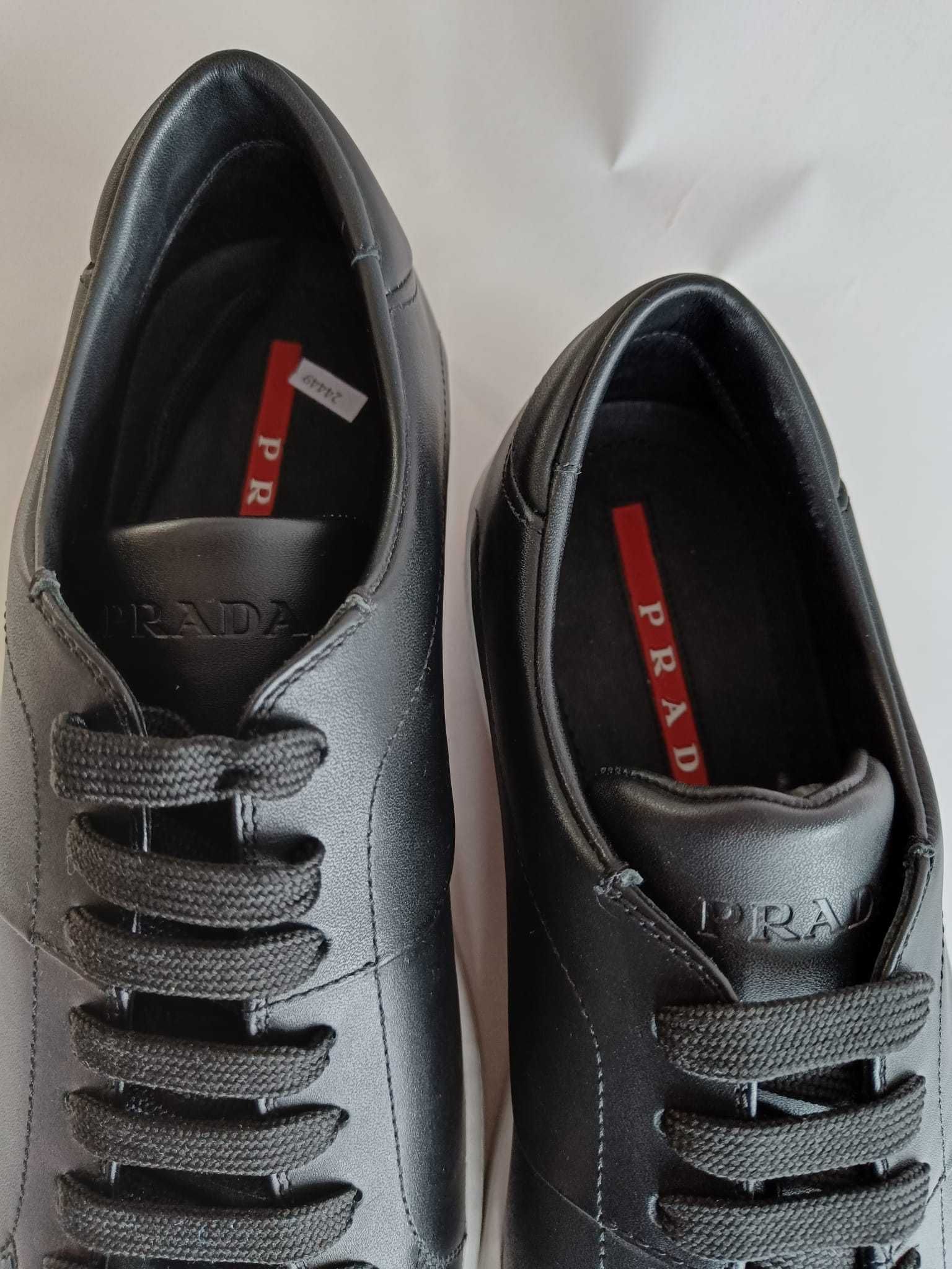 Sneakers PRADA..