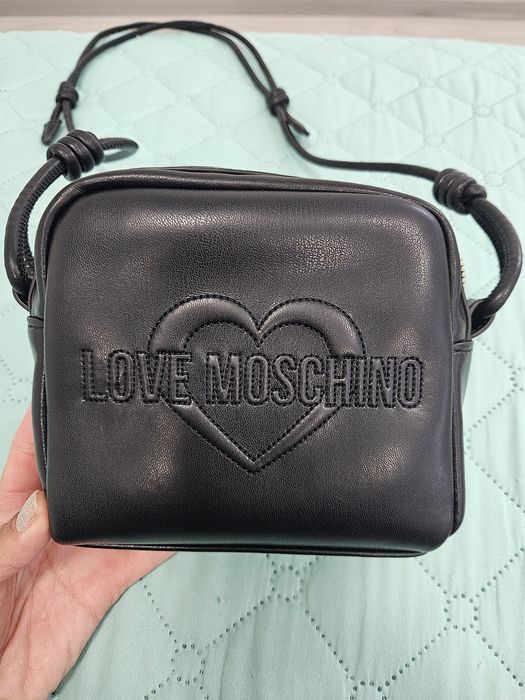 Love Moschino дамски чанти