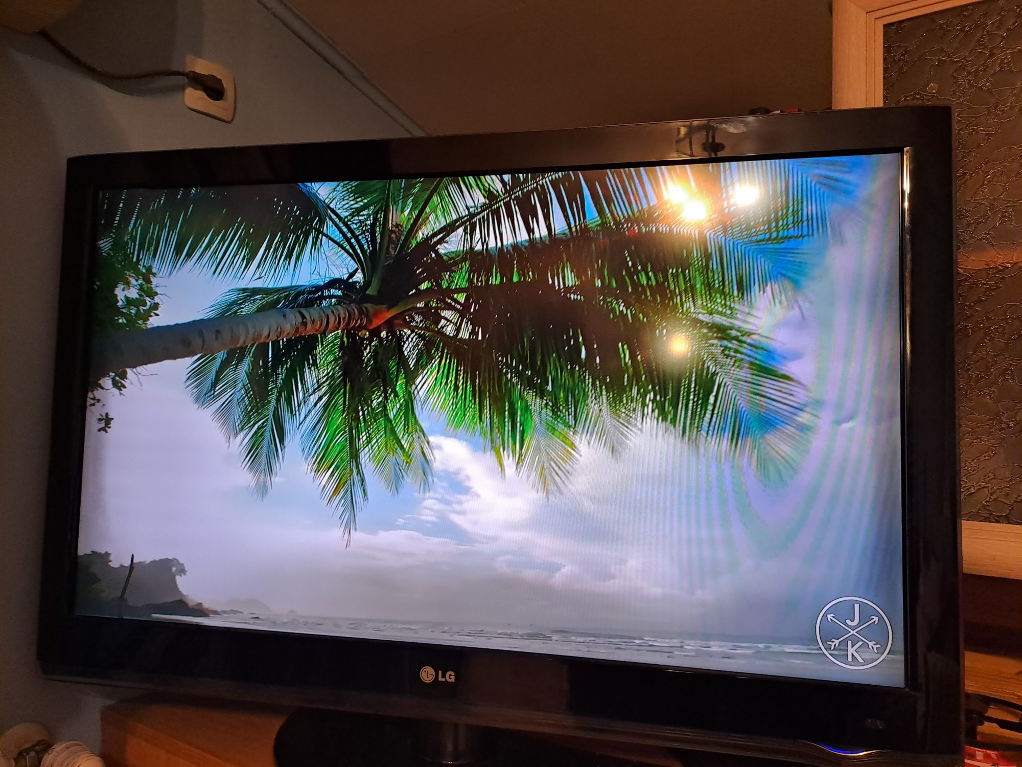 Телевизор LG 43 "