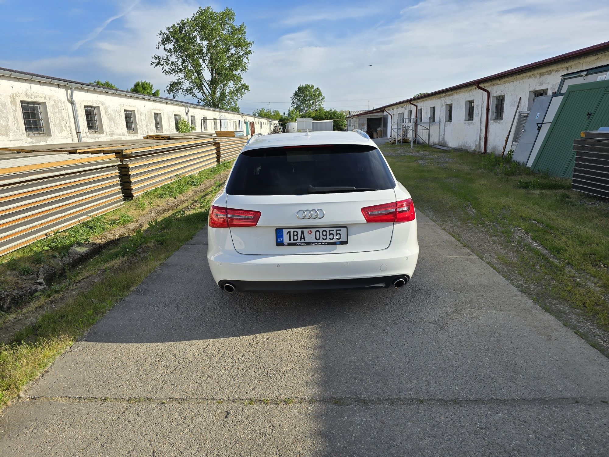 Vînd Audi A6 S Line