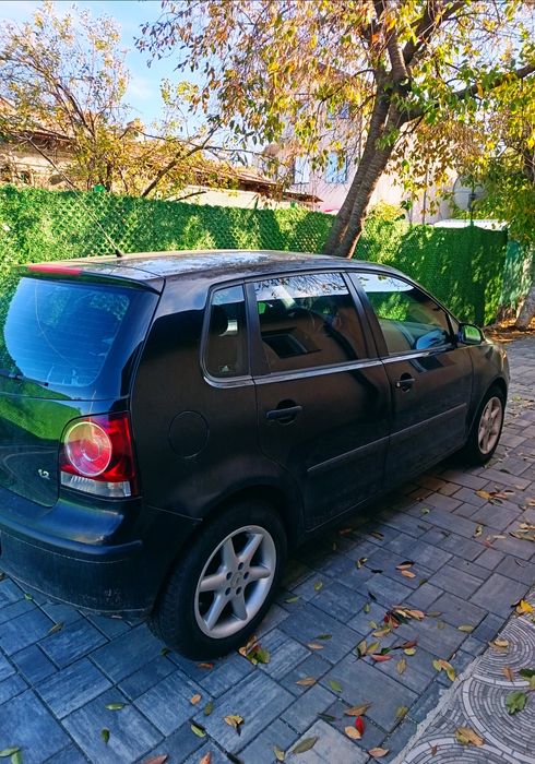 Vând Volkswagen Polo