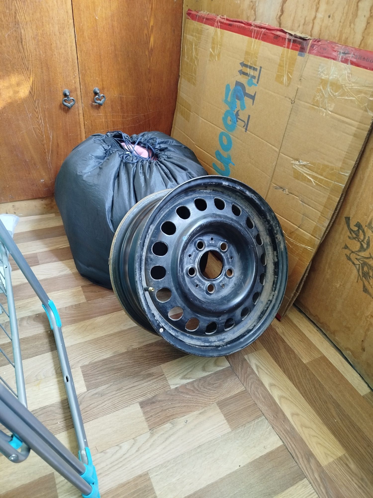 Диск на r16 в хорошем состояние