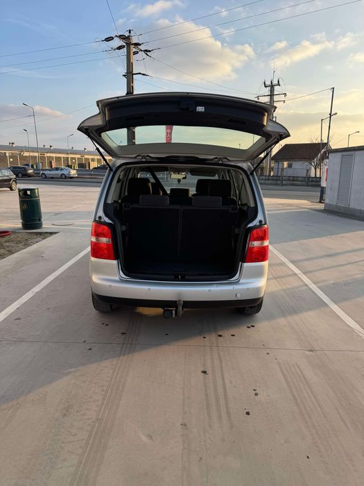 Volkswagen touran BKD UNIC PROPIETAR RO (cel mai fiabil motor )