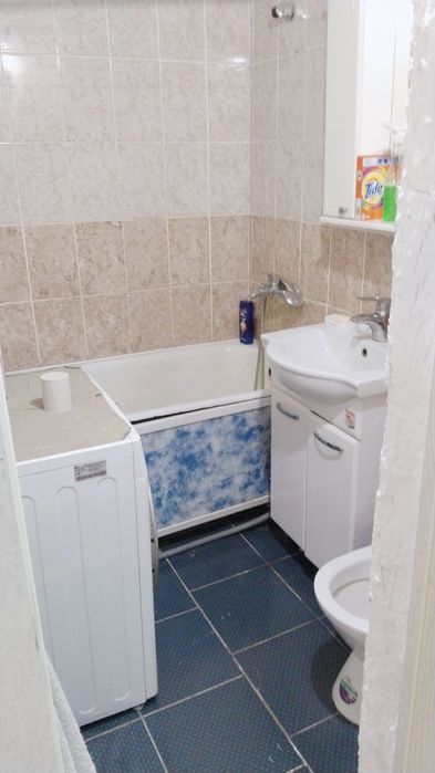 Продам в центре однокомнатную квартиру.середина .с мебелью.пегоиооттол