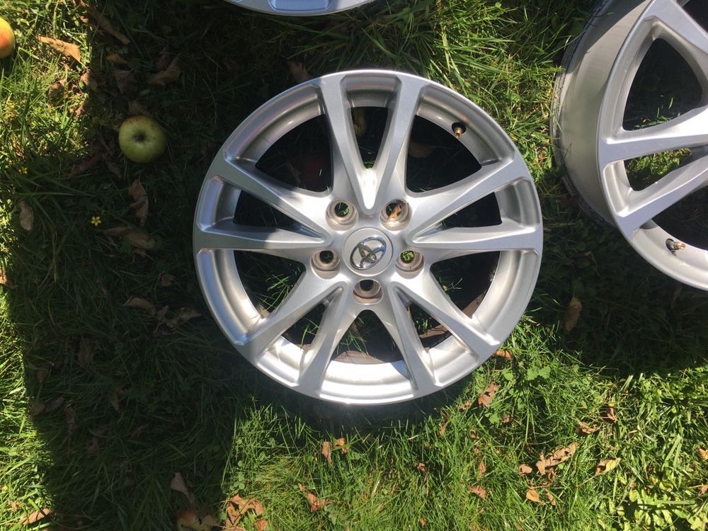 4бр. оригинални джанти Toyota Avensis 16" 5x114.3