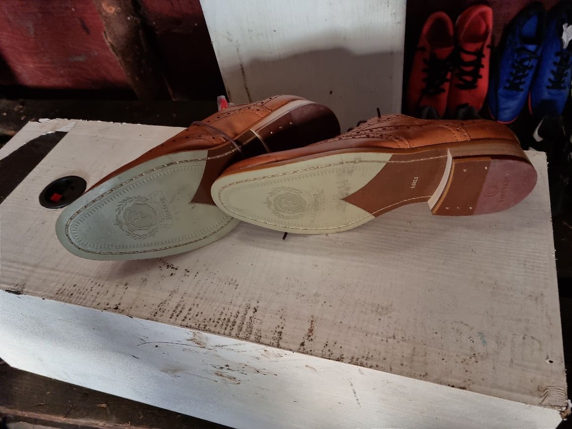 Pantofi xe barbati