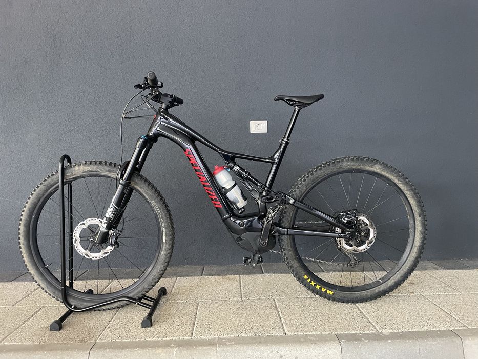 Bicicleta electrica specialized turbo levo