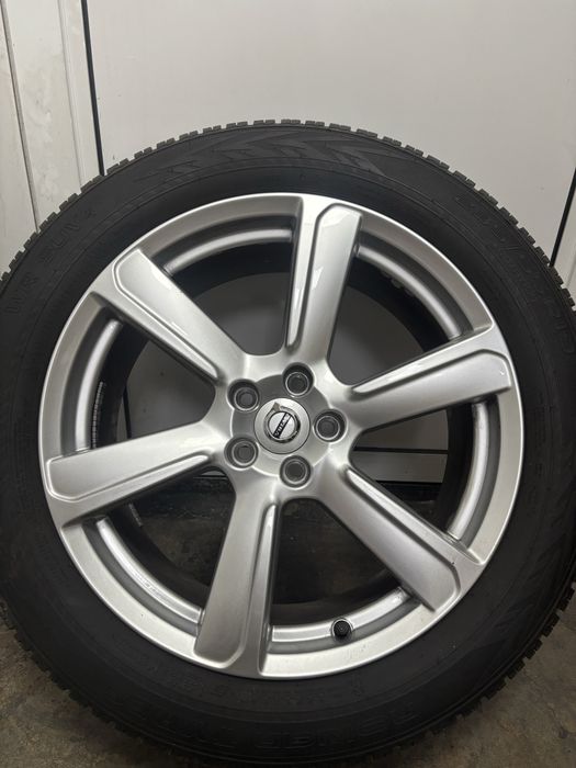 Джанти Volvo XC90 2022