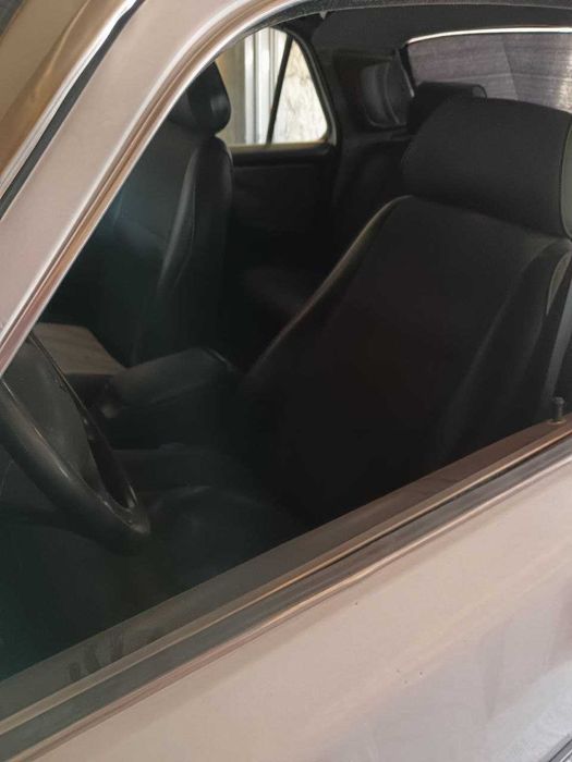 Vaz 3102 sotiladi