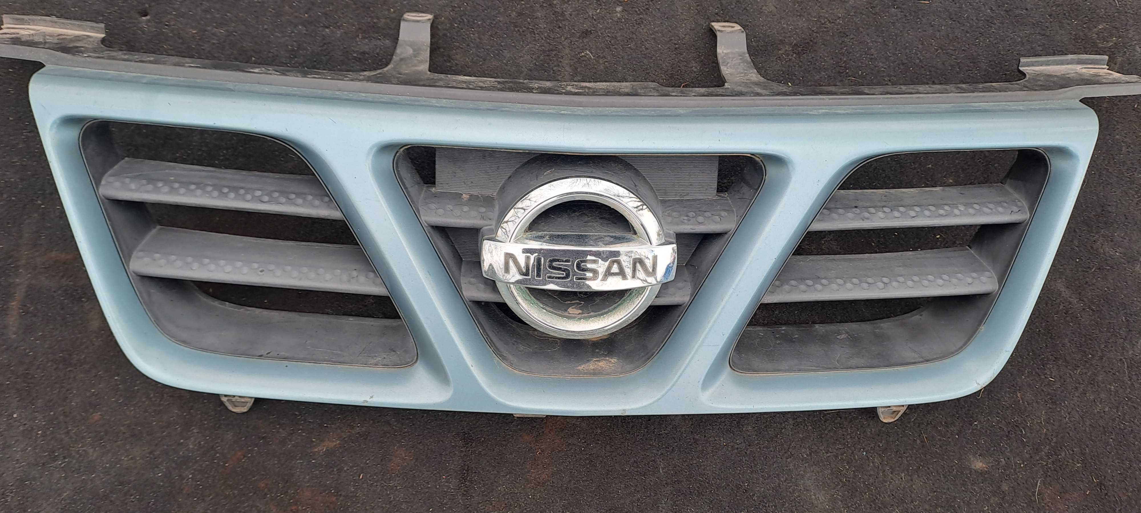 Предна броня и решетка NISSAN X-TRAIL Екс-Трейл 2.5I 165к.с 2003-2007Г