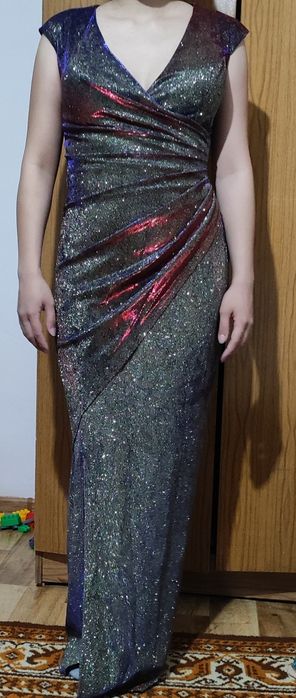 Платье итальянское продам