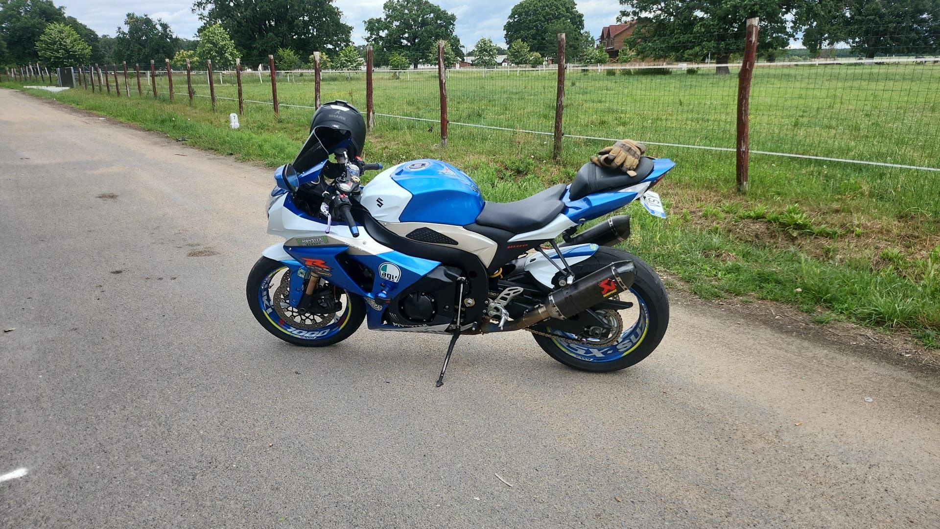Vand motocicleta Suzuki GSX-R1000