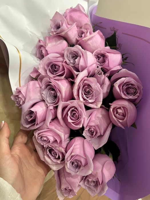 Разные букеты из красивых цветов в наличии, свежие