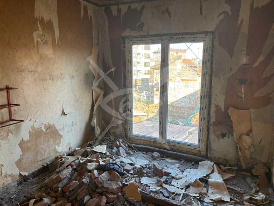 Продава се Многостаен апартамент в София, Център - 110 кв.м за 2082 €/кв.м - Снимка #5