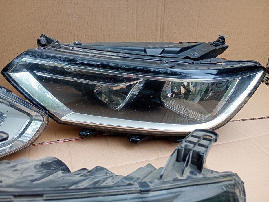 Far faruri Vw Passat B8 Dacia Duster Ford Transit Custom Mitsubishi