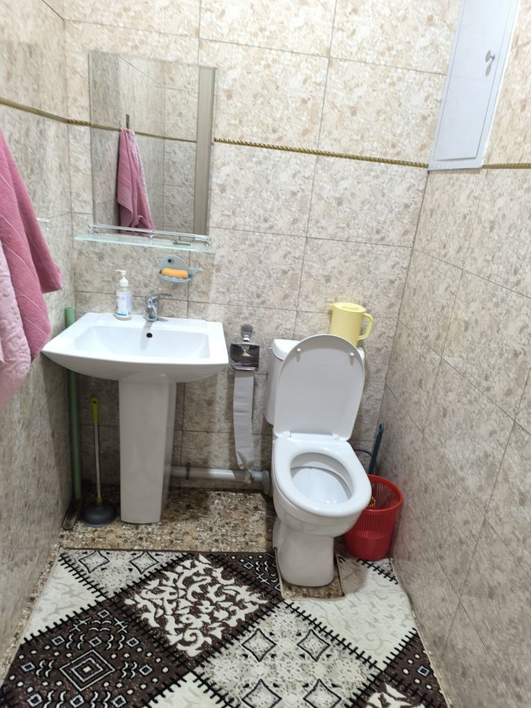 Bezmakler sarishta ozoda talaba qizlar qo'yiladi.