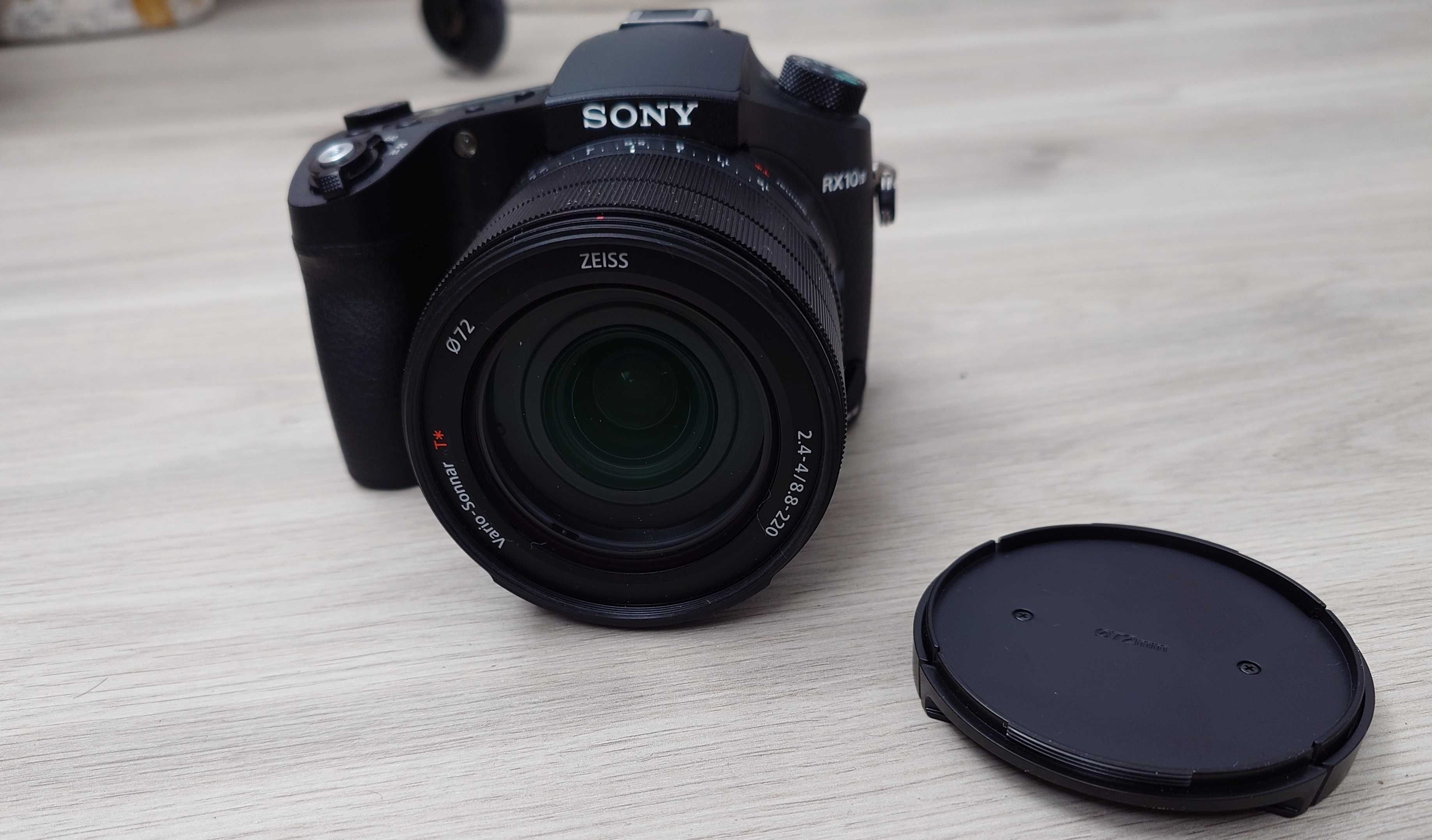 Camera Sony RX10 mk IV