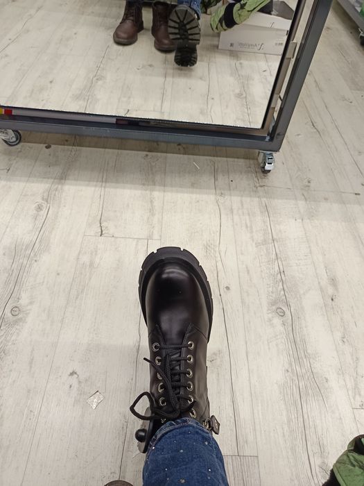 Bocanci piele negri 40