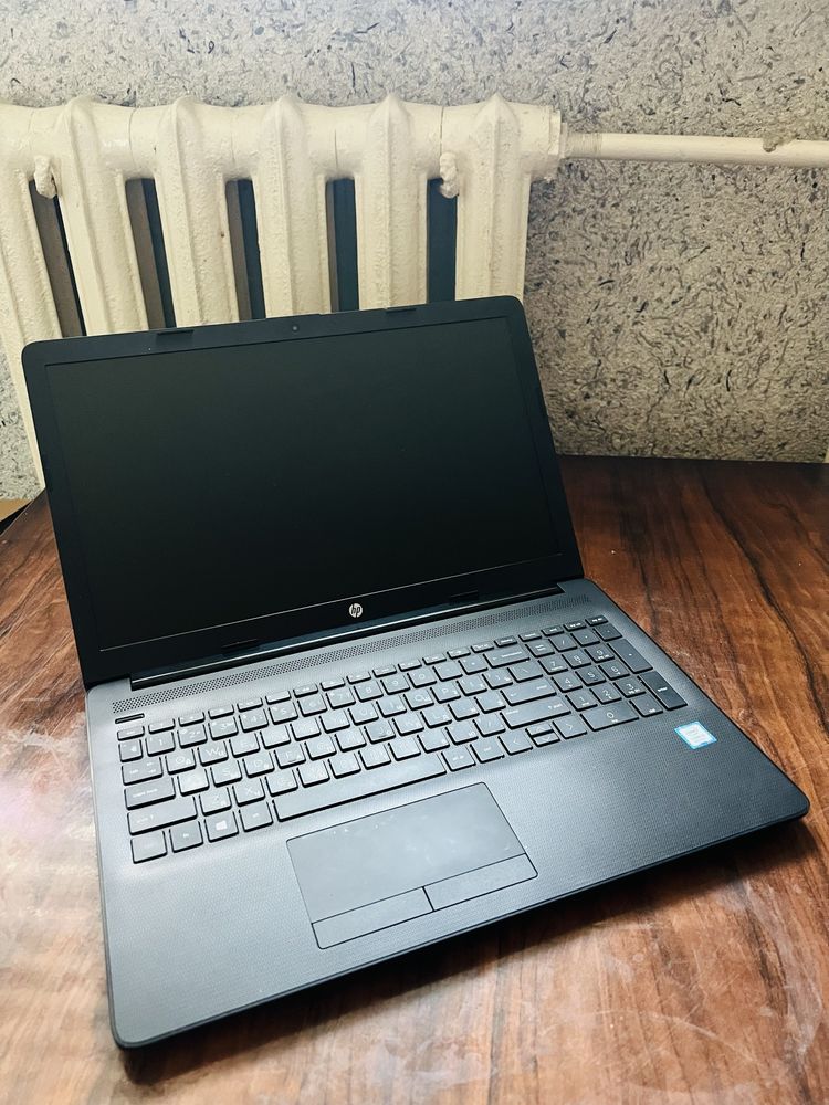 Hp studen va ofis ishlari uchun arzon noutbook