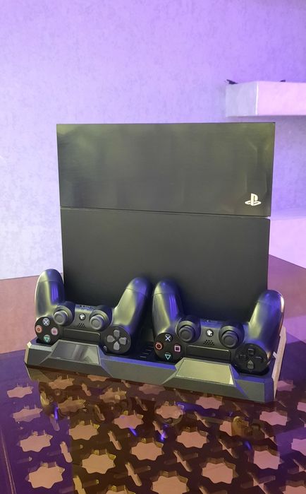 PlayStation 4 Orginal 9.00 versia GoldHen (Джойстик 2та) +10та уйин бо