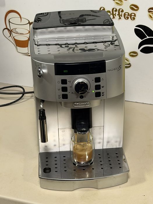 Кафемашина кафе автомат delonghı magnifica S с гаранция