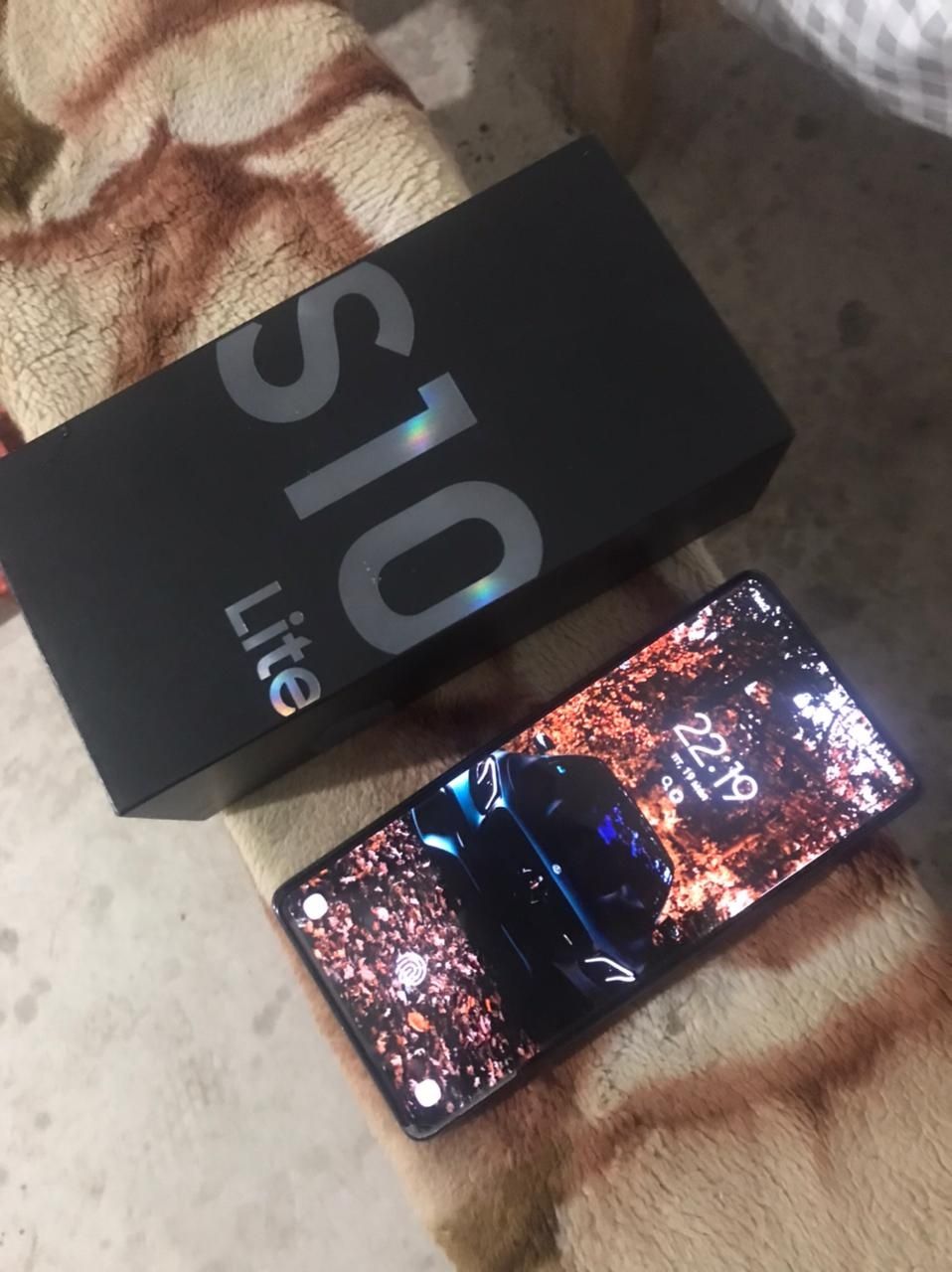 Samsung S10 lite