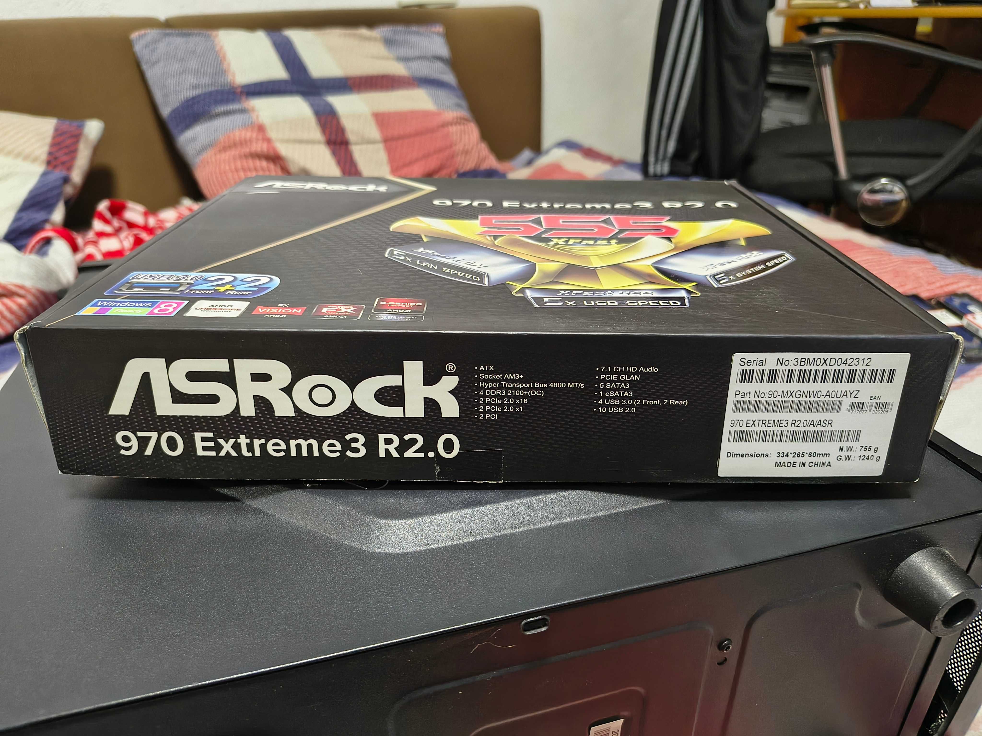 Продавам дъно ASROSK 970 Xtreme 3 и процесор AMD FX 8320 Black Edition