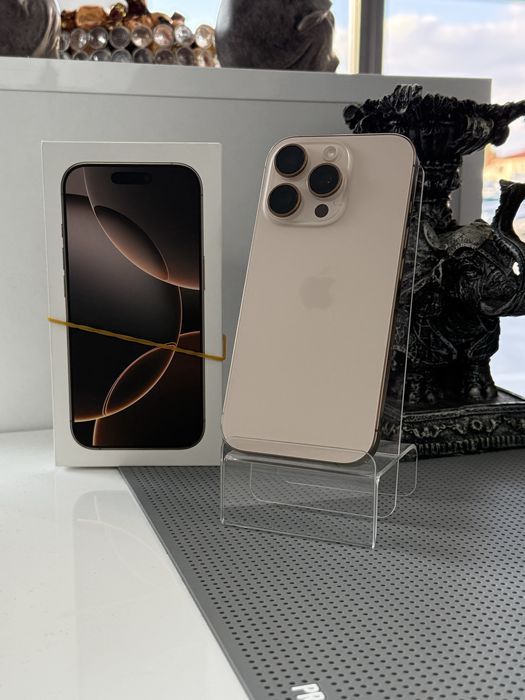 Vand iphone 16 pro de 256 gb baterie 91% ca nou