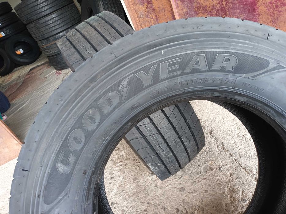 2 Нови гуми 315/60 R22.5 Goodyear FuelMax D 152/148L M+S