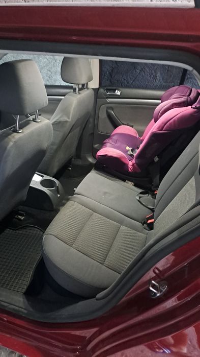 Vând golf 5 1.9 105 bls