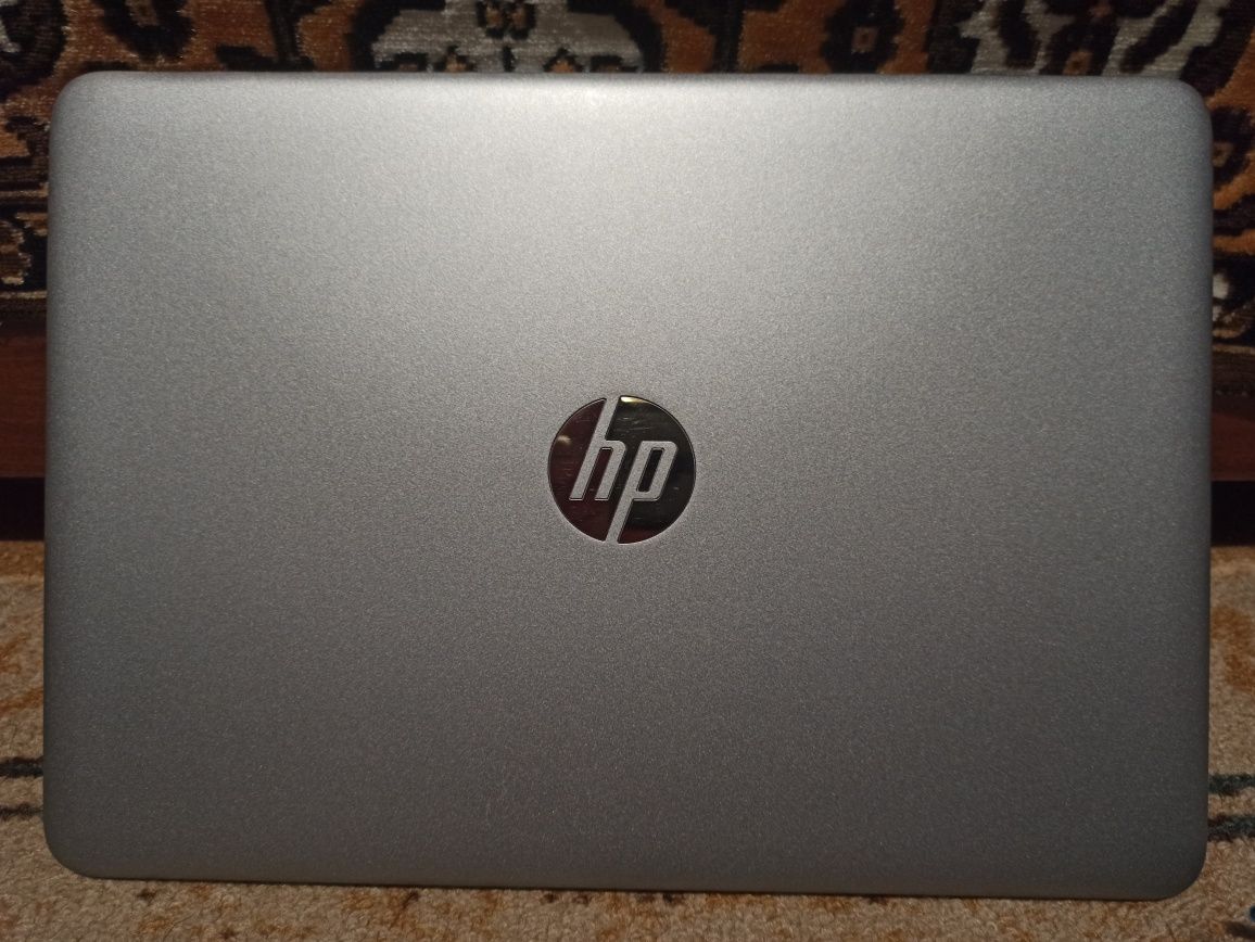 Лаптоп HP EliteBook 745 G4