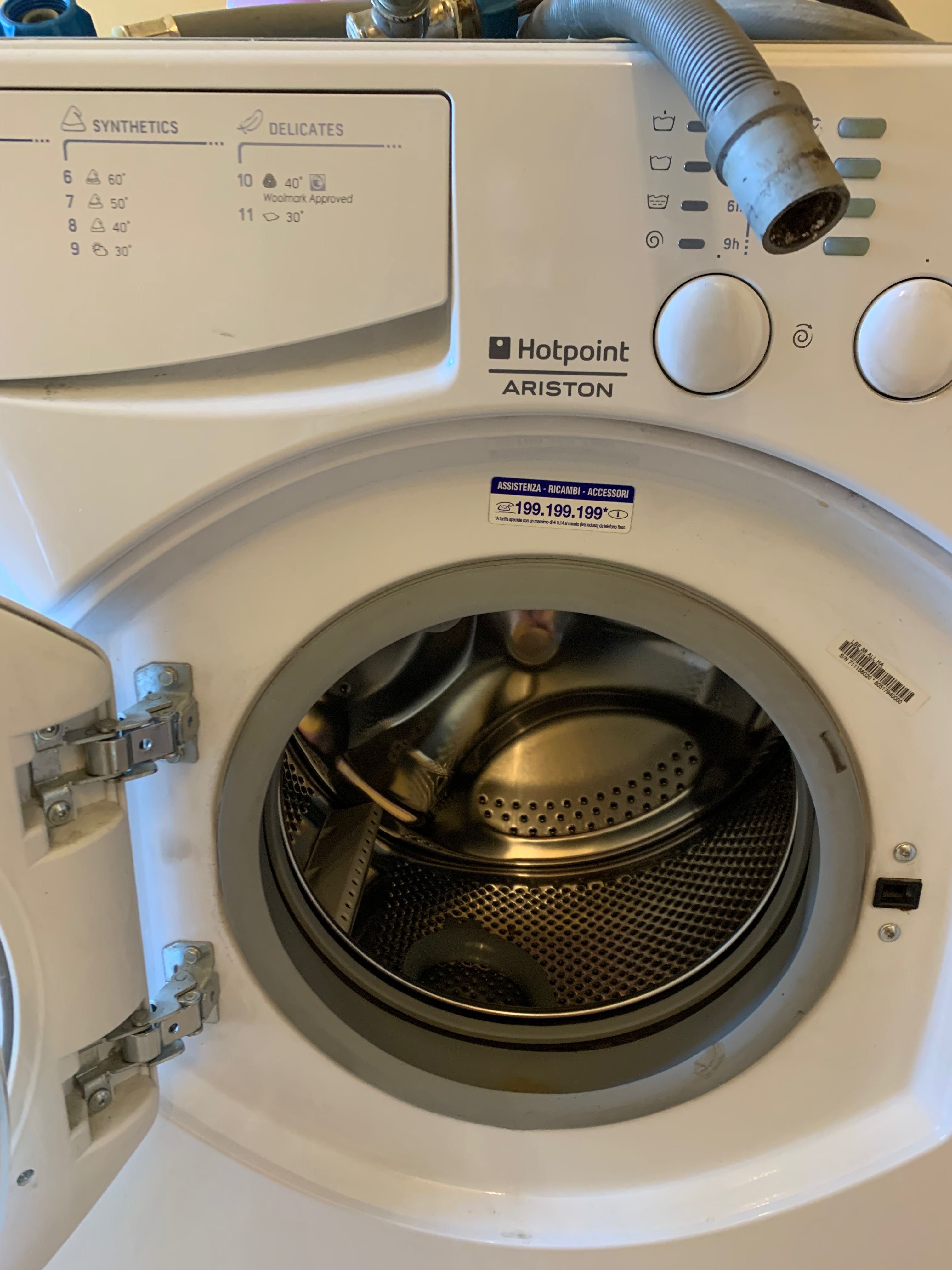 Пералня за вграждане за ремонт Hotpoint Ariston/ на части