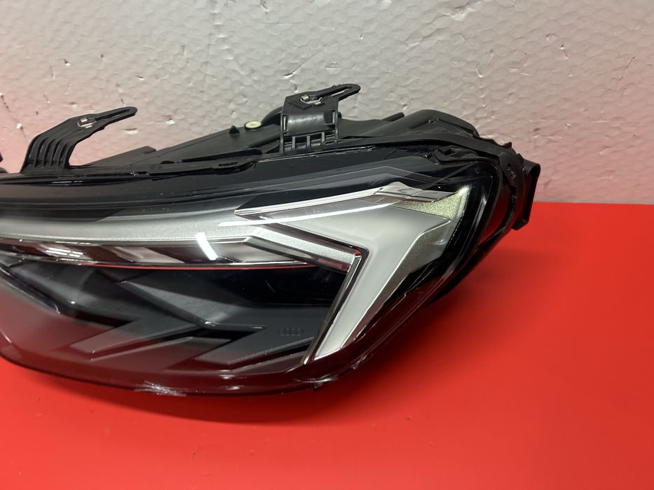 Far Audi A1  82A full led 2018-2022 stanga