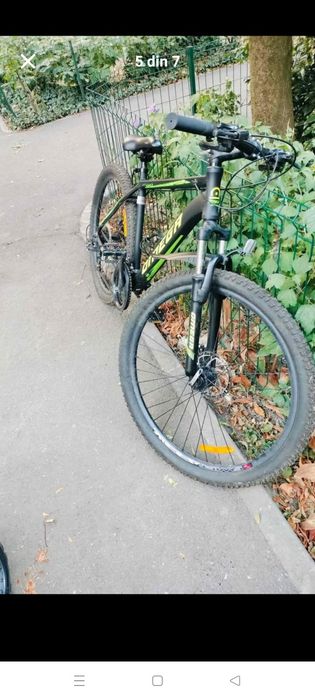 Vând bicicleta Omega roti 28 frînă pe disc schimbătoare Shimano