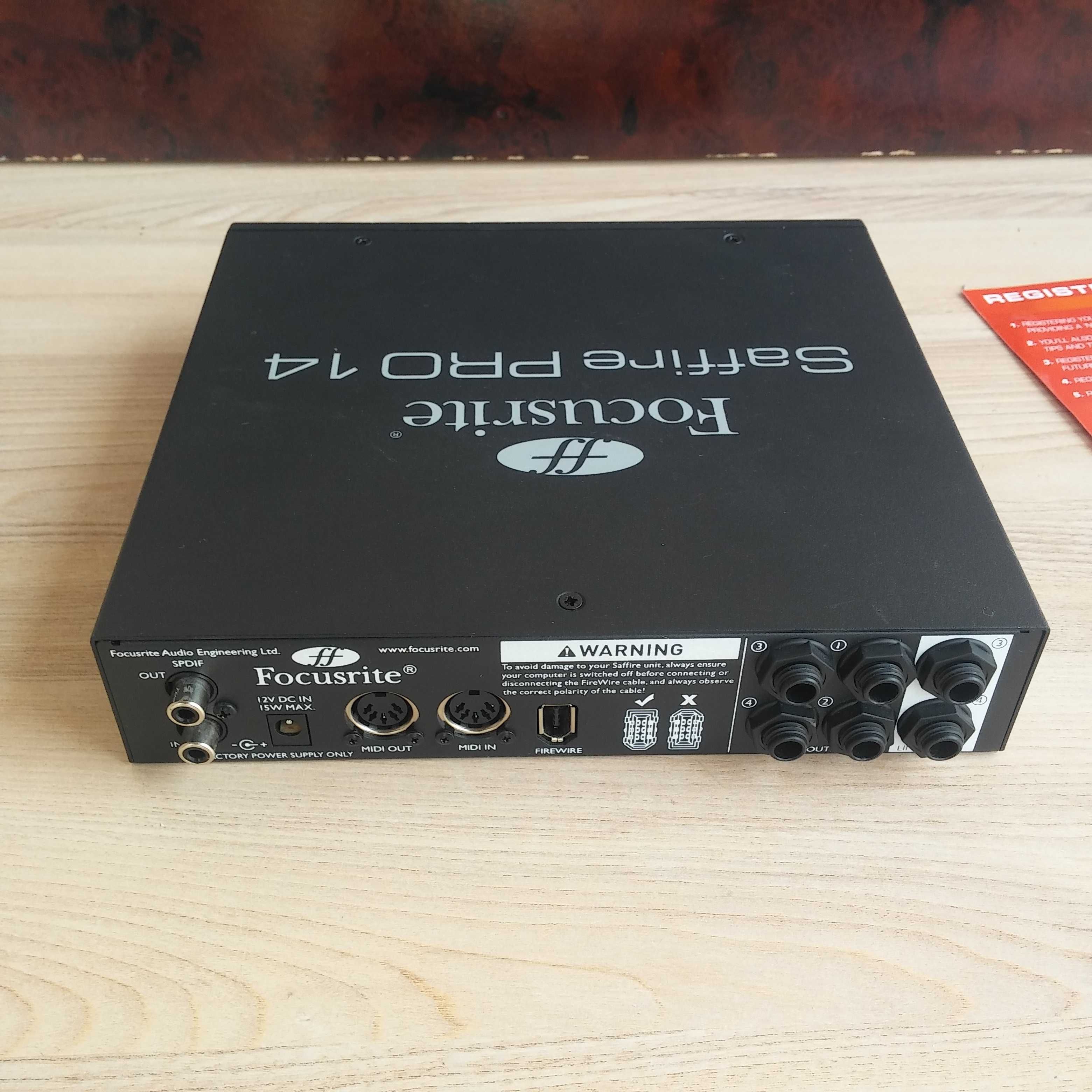 Focusrite Pro 14 Звуковая карта FireWire