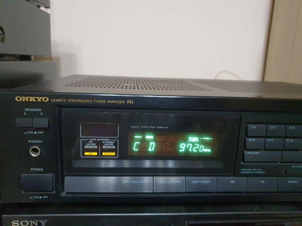 ONKYO- TX --7620