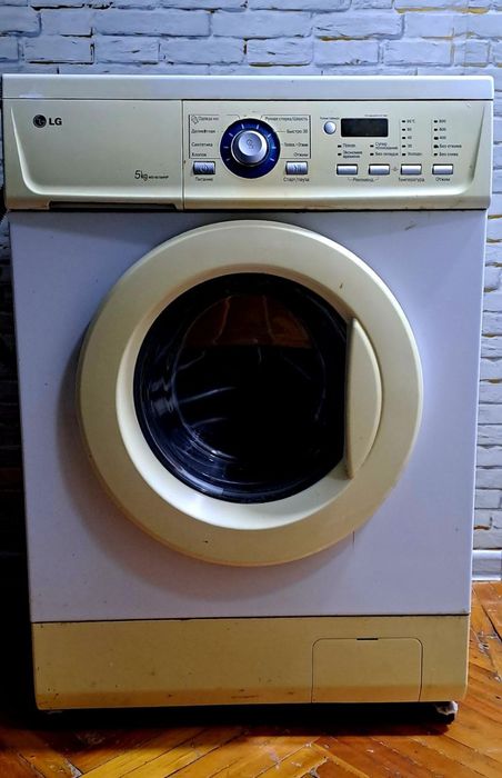 Продам стиральную машинку LG 5кг