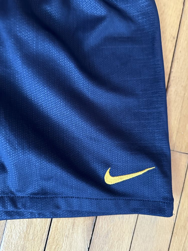 pantaloni scurti Nike copii 7-8 ani