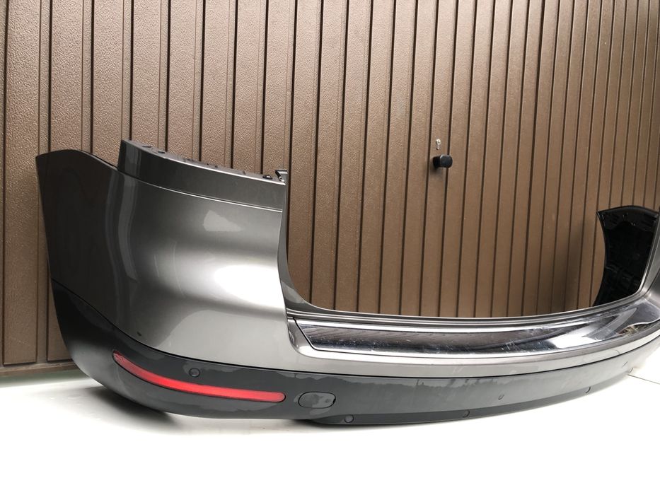 Bara spate VW TOUAREG 7L FACELIFT  cu senzori cod culoare LR7P