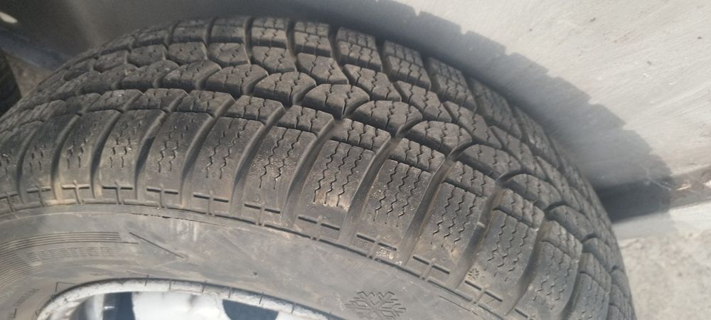 Зимни Гуми с джанти 185 65 14